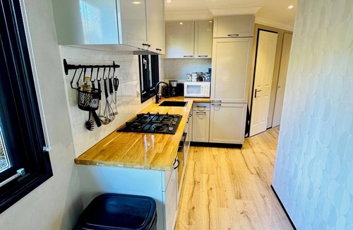 Municipality of Elburg Ski Chalet | StayatSas Tiny House on the Veluwe Pippa, kids and dogs welcome, large terrace