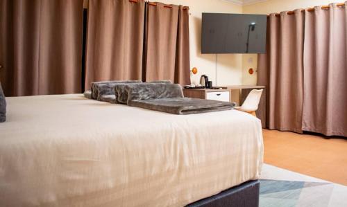 Kasane Hotel | Staybridge Chobe Safari Resort