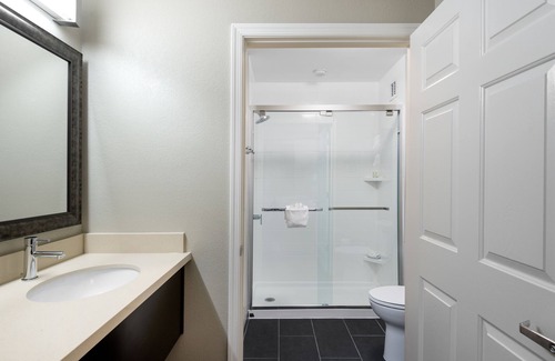 Chantilly Hotel | Staybridge Suites Chantilly - Dulles Airport by IHG