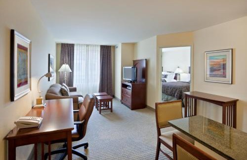 Mukilteo Hotel | Staybridge Suites Everett - Paine Field by IHG