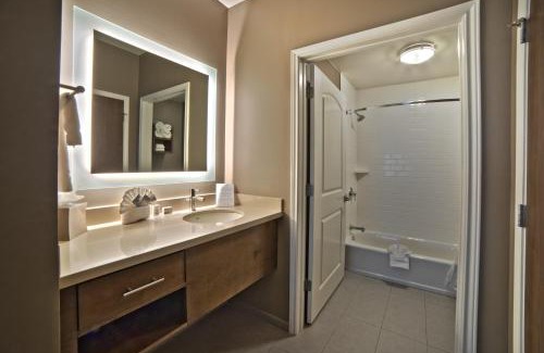 Humble Hotel | Staybridge Suites Houston - Humble Beltway 8 E by IHG