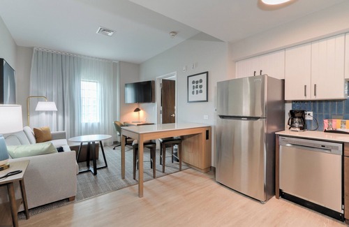 Pigeon Forge Hotel | Staybridge Suites Pigeon Forge Smoky Mtns by IHG