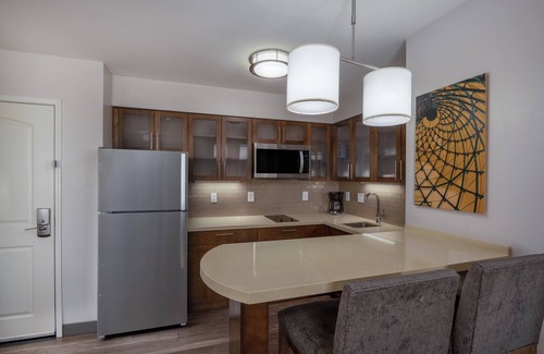 Gilbert Hotel | Staybridge Suites Phoenix East - Gilbert by IHG