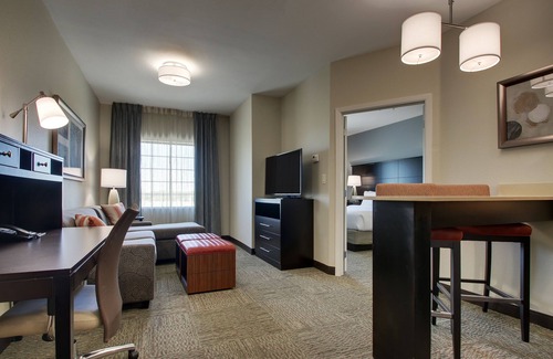 The Colony Hotel | Staybridge Suites Plano - The Colony by IHG