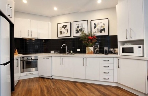 Melbourne Central Business District Apartment | StayCentral - Little Collins (CBD) - Little Collins St, Melbourne - 2 Bedrooms, 2 Beds, 1 Bathrooms, no dedicated parking spot but available nearby for a fee.
