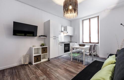 Varesine Apartment | StayEasy Fara12 - Central Station & downtown walking distance