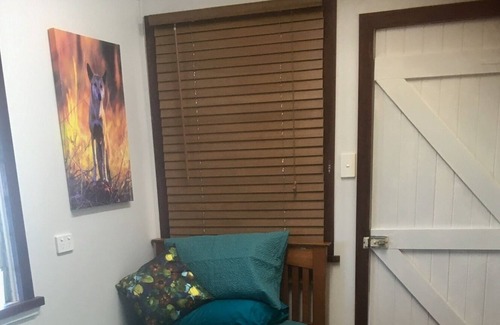 Mount Molloy House | Staying In Mt Molloy. Spacious and with new bathroom and disabled facilities.