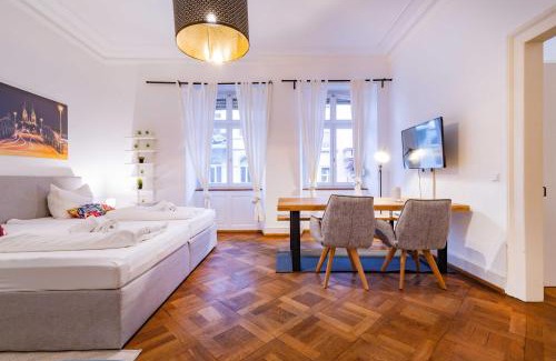 Freiburg im Breisgau Apartment | StayInn "Heart of the City" Suite
