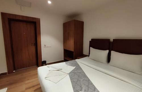 Berhampore Hotel | STAYMAKER Hotel Mohan Palace