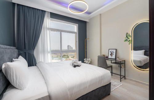 Dubai Apartment | StayShort - Calm 1-Bedroom With Relaxing Balcony Atmosphere in Liwan