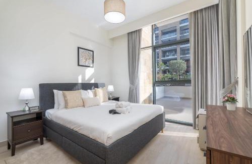 Dubai Apartment | StayShort - Indulging 1 Bedroom in Azizi Riviera 6