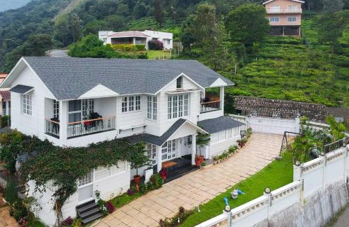 Wellington Villa | StayVista at Aashirwaad Villa