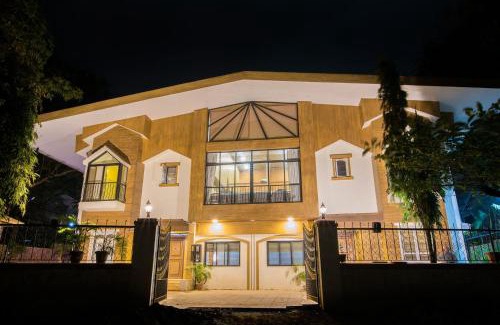 Tungarli Villa | StayVista's Maximus Villa - City-Center Villa with Private Pool, Gazebo, Games & Projector Room