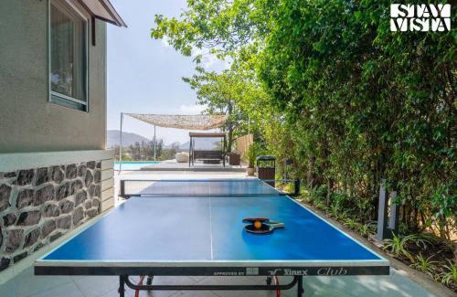 Lonavala Villa | StayVista's The Estate - Luxury Living - Kusur - Mountain-View Villa with Private Pool, Outdoor Jacuzzi & Indoor-Outdoor Activities