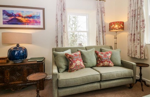 Alford House | Steading Cottage - Craigievar Castle