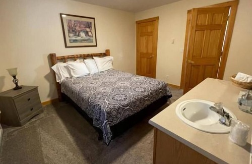 Clark Cabin | Steamboat Lake Outpost, Two-Bedroom, Two-Bathroom