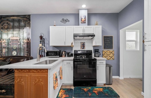 South Tacoma House | Steampunk Haven in the Heart of Tacoma!