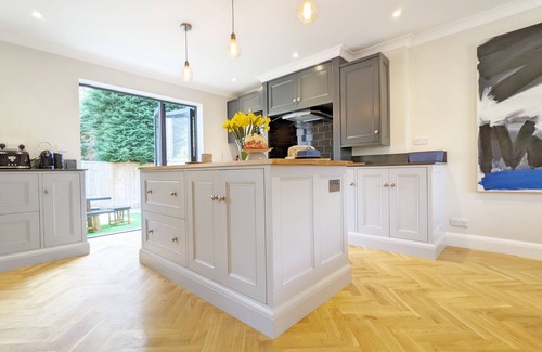 Chichester Cottage | Steddles - Chichester - a town house that sleeps 8 guests in 4 bedrooms