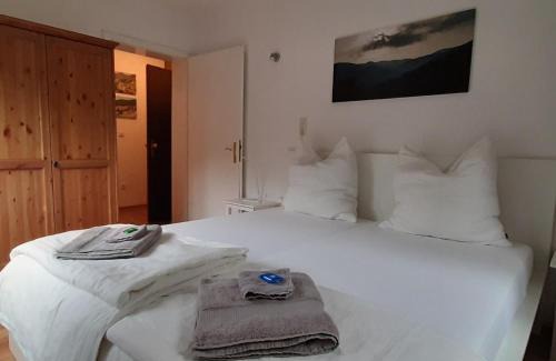 Bad Peterstal-Griesbach Apartment | Steepleview House, Renchtalblick Apartment - cozy & serene apartment for 2