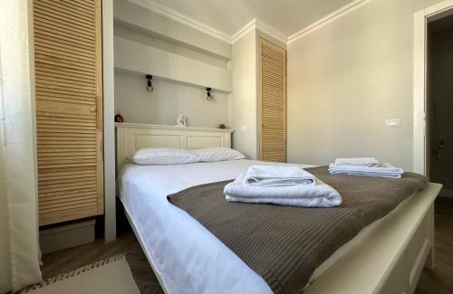 Victoria Apartment | Stefan's Place