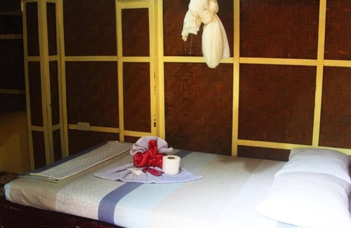 Loboc Bed & Breakfast | Stefanie Grace Paradise Inn & Restobar