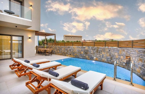 Anopolis Villa | Stefi Deluxe Villas - Iris Private Pool Retreat