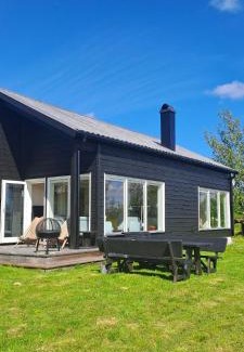 Al House | Steinstølen by Norgesbooking - cabin with a lovery view