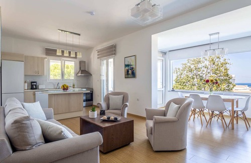 Lygaria Apartment | Steliana's House -Ground Floor Apartment with Private Pool