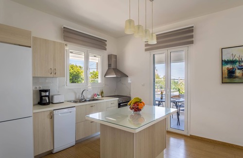 Lygaria Apartment | Steliana's House -Ground Floor Apartment with Private Pool