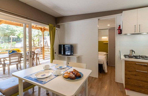 Roccamare House | Stella del Mare Family Camping Village Lodge Superior Agclu für 6 Personen