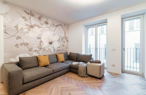 Como City Centre Apartment | Stella - by MyHomeInComo