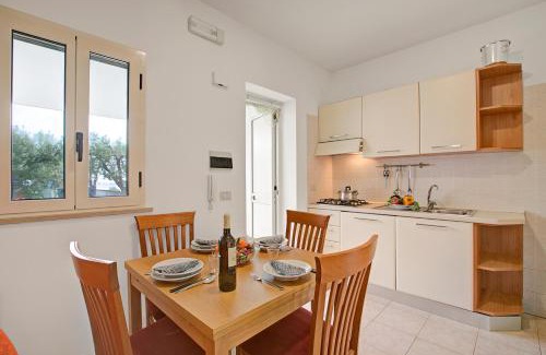 Defensola Apartment | Stella Marina with Pool 100 m from beach