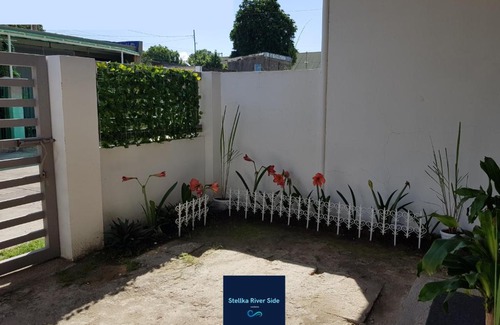 Lian House | Stellka cheerful 2BR townhouse near the beach and city