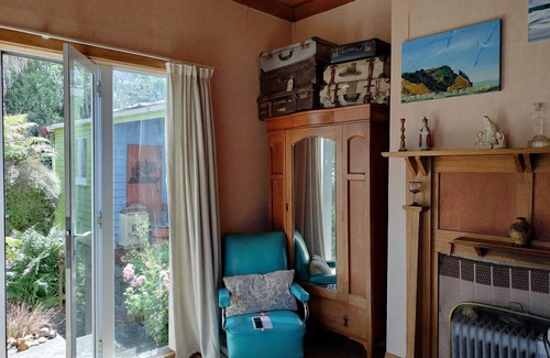 Tuatapere House | Step back in time at Aunt Tui's