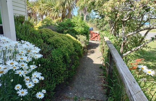 Tuatapere House | Step back in time at Aunt Tui's