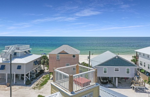 Cape San Blas House | Step From The Beach, Perfect For Couples~Narrow Escape