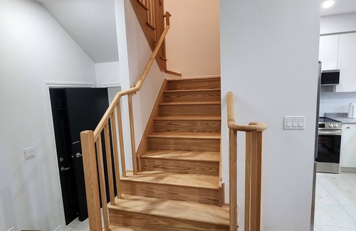 Thorold House | Step into a world of luxury and comfort in our Niagara home