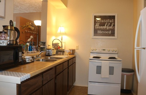 Toledo Apartment | “Step into Timeless Charm: Discover the Vintage Sanctuary of Toledo, Oregon"