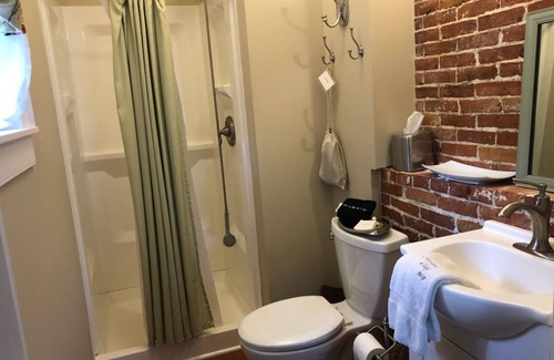Candia Bed & Breakfast | Stephen Clay Homestead B&B