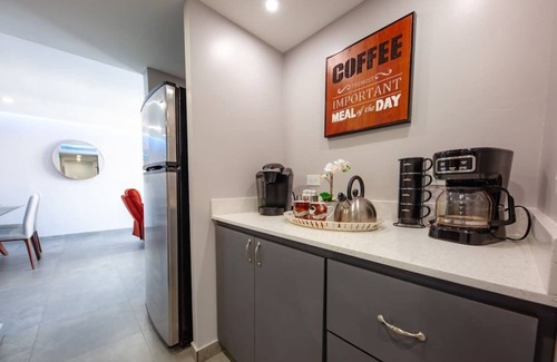 Carolina Apartment | Steps from Beach 2 Bed 2 Full Bath w/PK @ ESJ