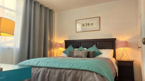 Providencia Apartment | Steps from Costanera Center