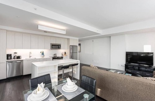 Reston Apartment | Steps from Lake Fairfax Park | Fireplace Lounge
