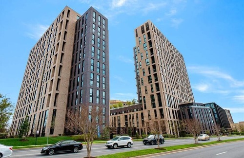 Reston Apartment | Steps from Lake Fairfax Park | Fireplace Lounge