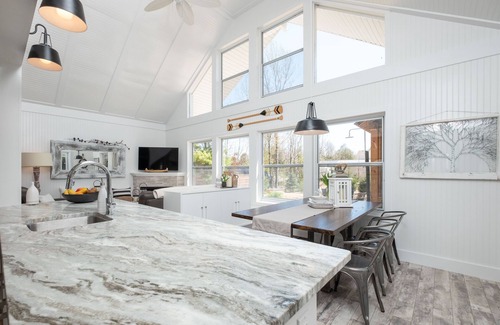 Huron-Kinloss Cottage | Steps from sandy beach - Lurgan Beach cottage