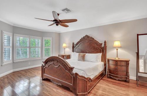 Birch Park Finger Streets House | Steps from the Beach Heated Pool Seaside Key