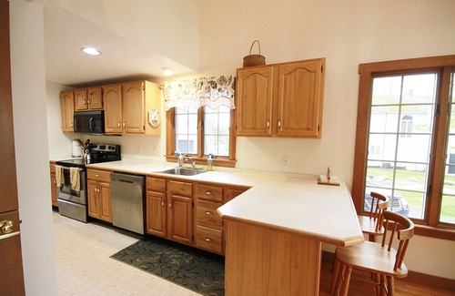 South Casco House | Steps from the beach on Sebago Lake Basin