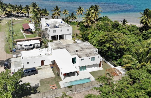 Zarzal House | STEPS FROM THE BEACH, BRAND NEW HOME