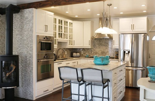 The Strand House | Steps from the sand! New Hermosa Beach House with View and Rooftop Deck