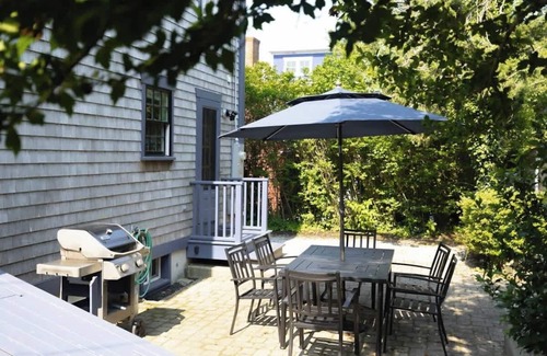 Newport House | Steps off Thames St | Center of Town 3BR/2BA