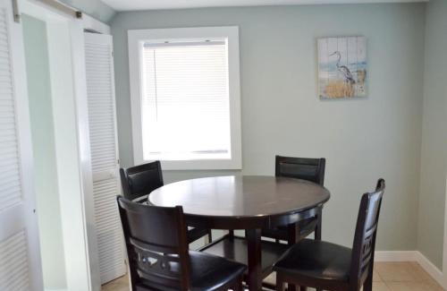 Atlantic Beach Apartment | Steps to Beach 2BR 2BA duplex